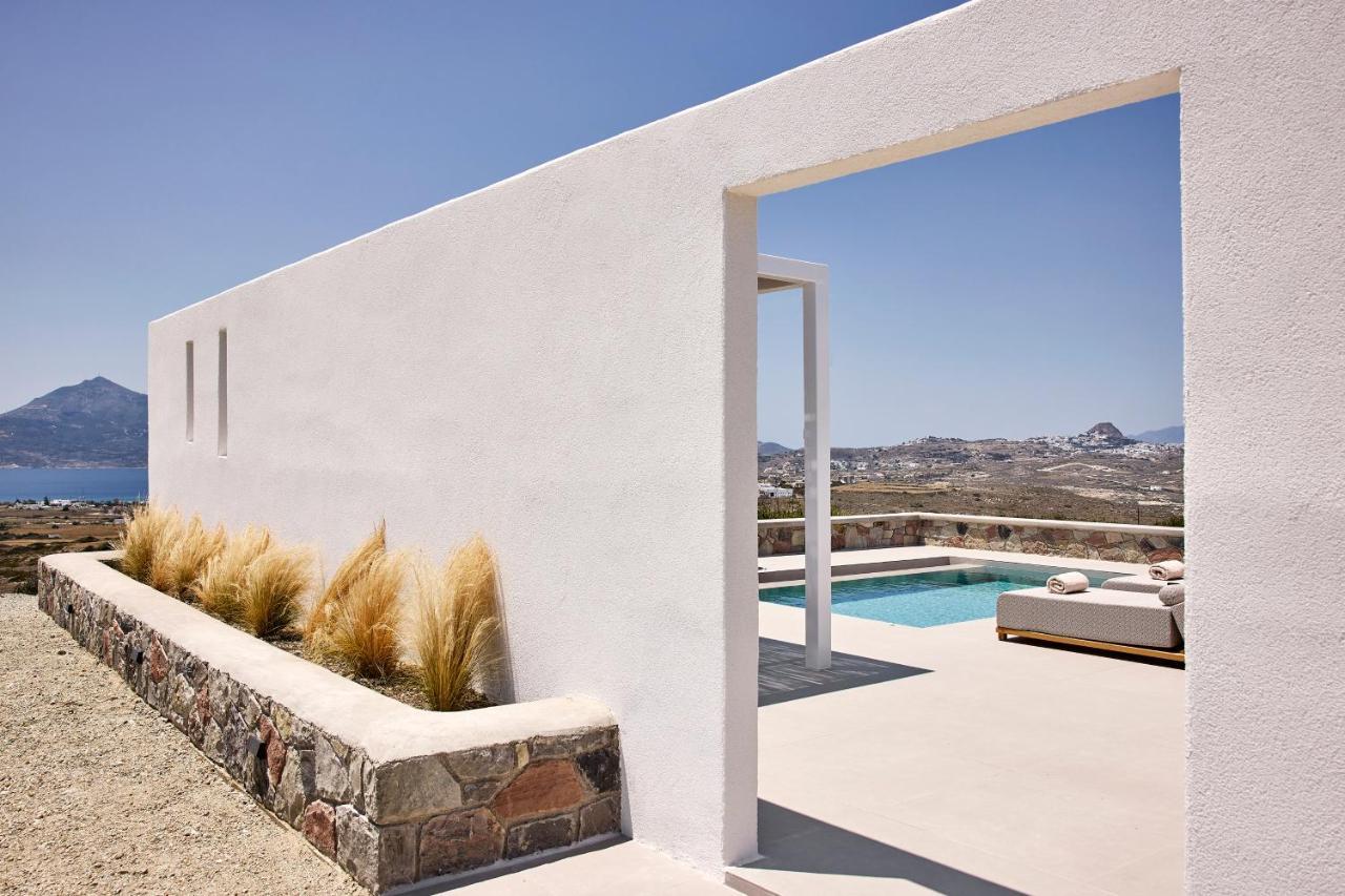 Dot Milos Adamantas  Exterior photo