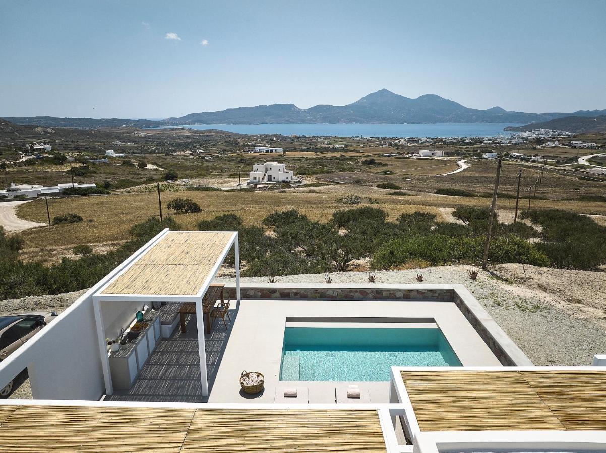 Dot Milos Adamantas  Exterior photo